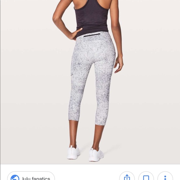 Bundle of two Lululemon speed up crop - Picture 2 of 6